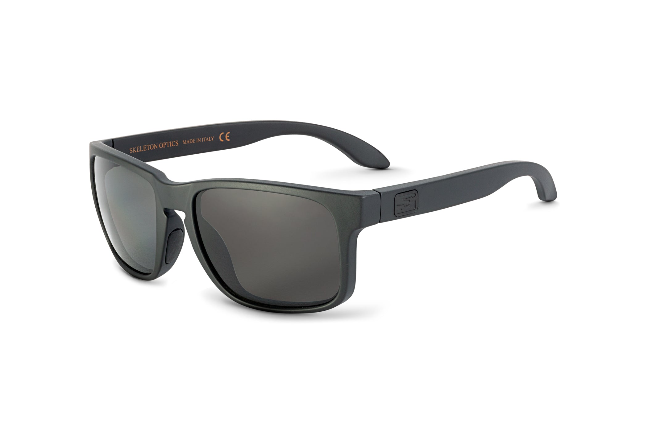 Matte Black Sunglasses with Gray Polarised lenses